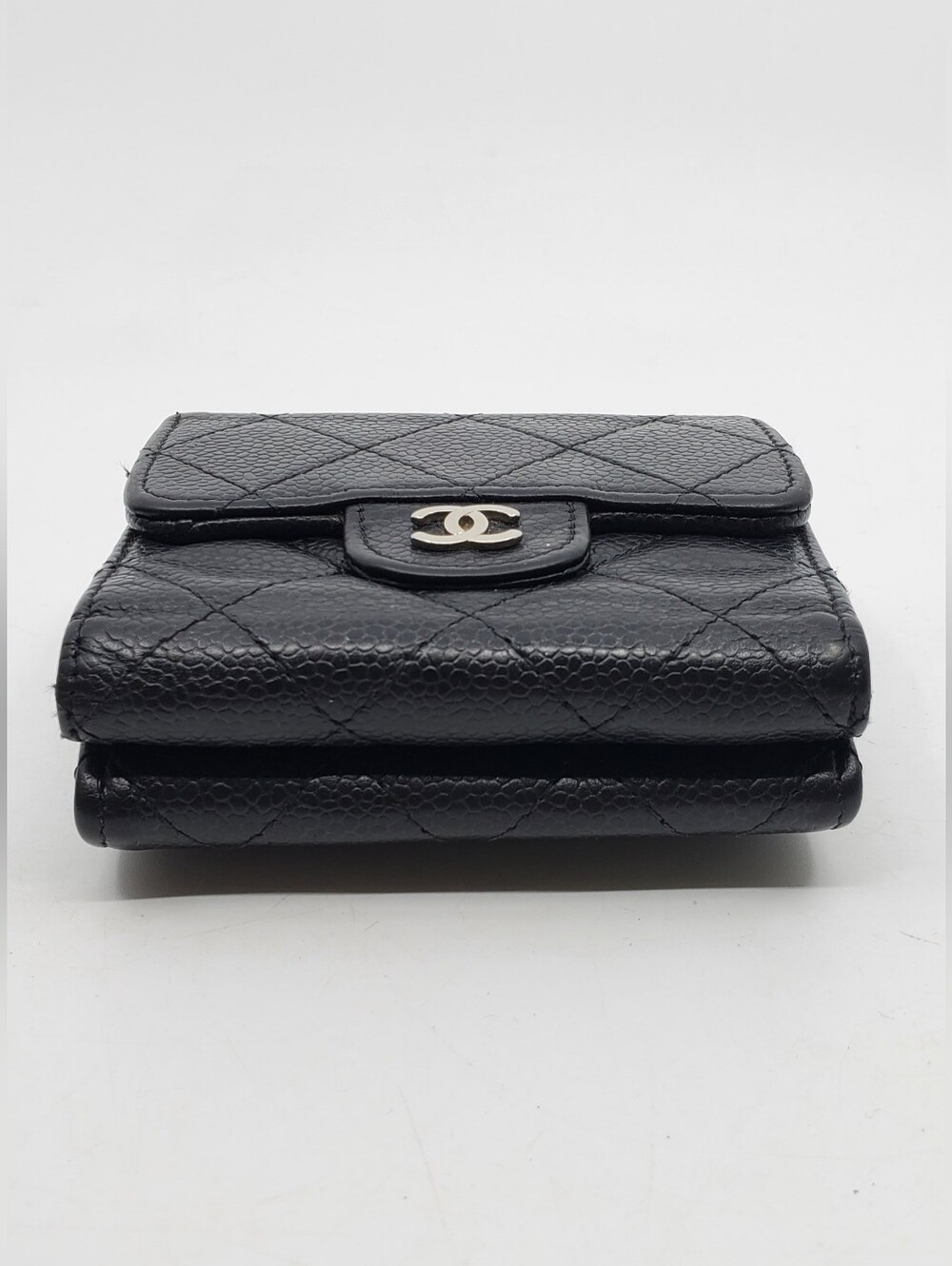 Chanel 2010 Bifold With Coin Purse Compact Wallet - Picture 6 of 12